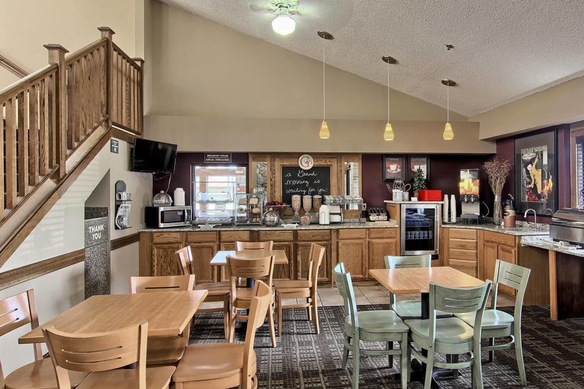 Blossom Hotel & Suites Traverse City Buitenkant foto