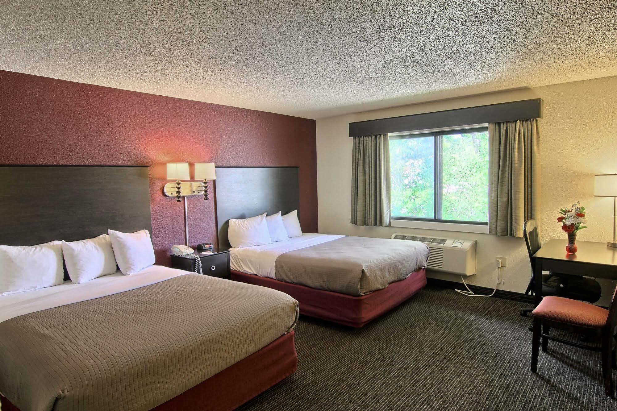 Blossom Hotel & Suites Traverse City Buitenkant foto