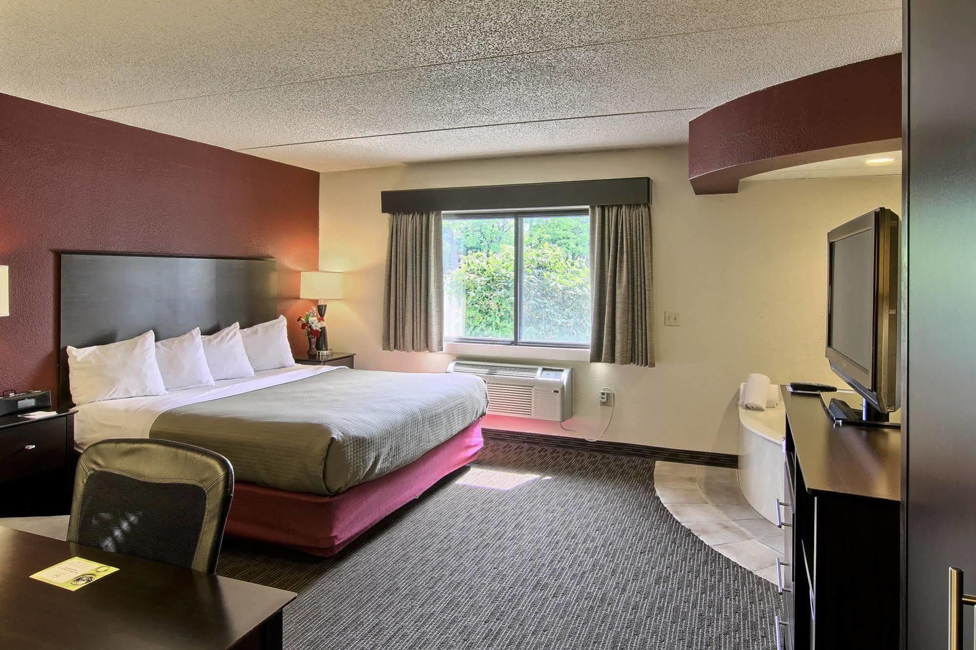 Blossom Hotel & Suites Traverse City Buitenkant foto