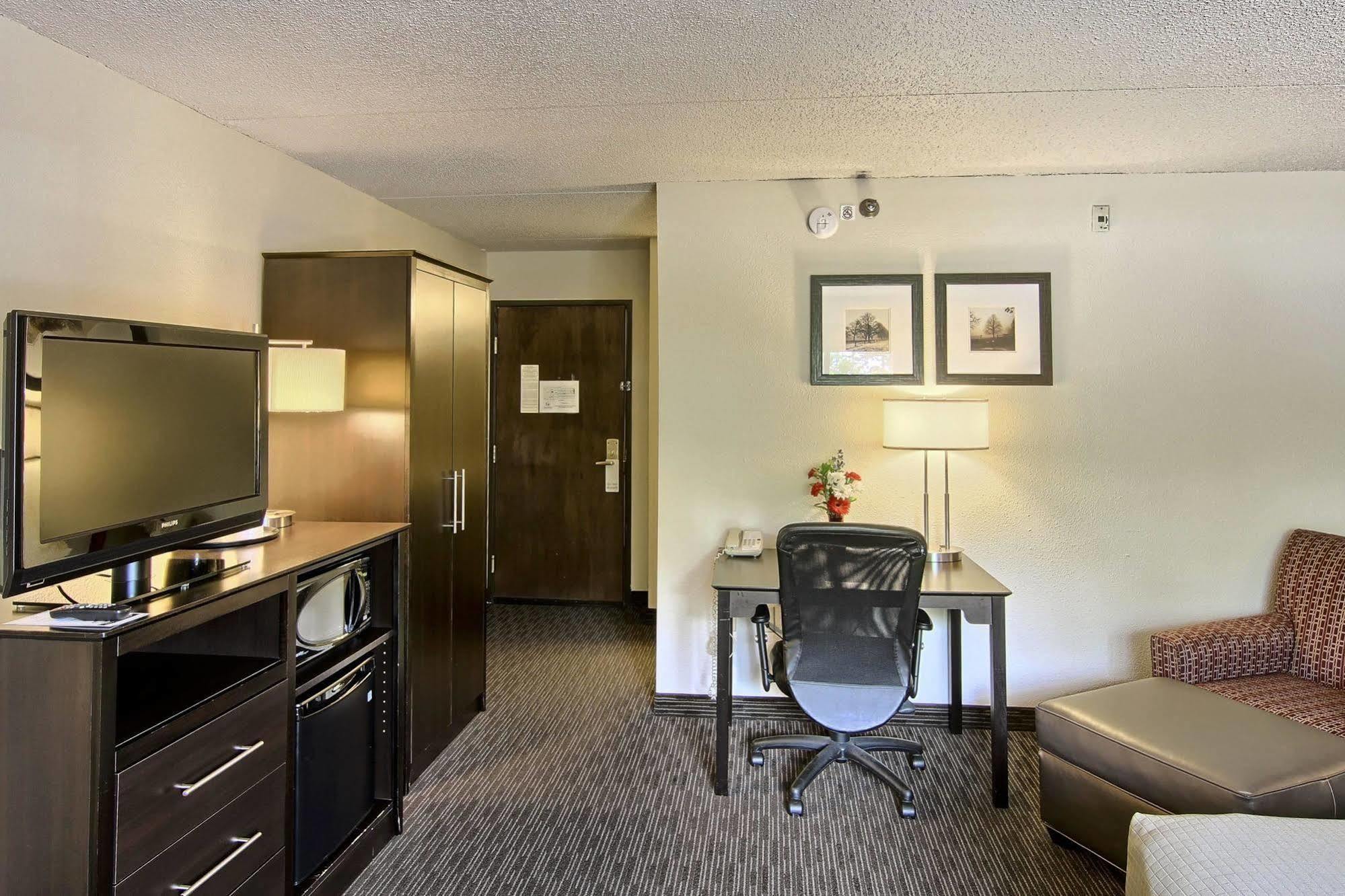 Blossom Hotel & Suites Traverse City Buitenkant foto